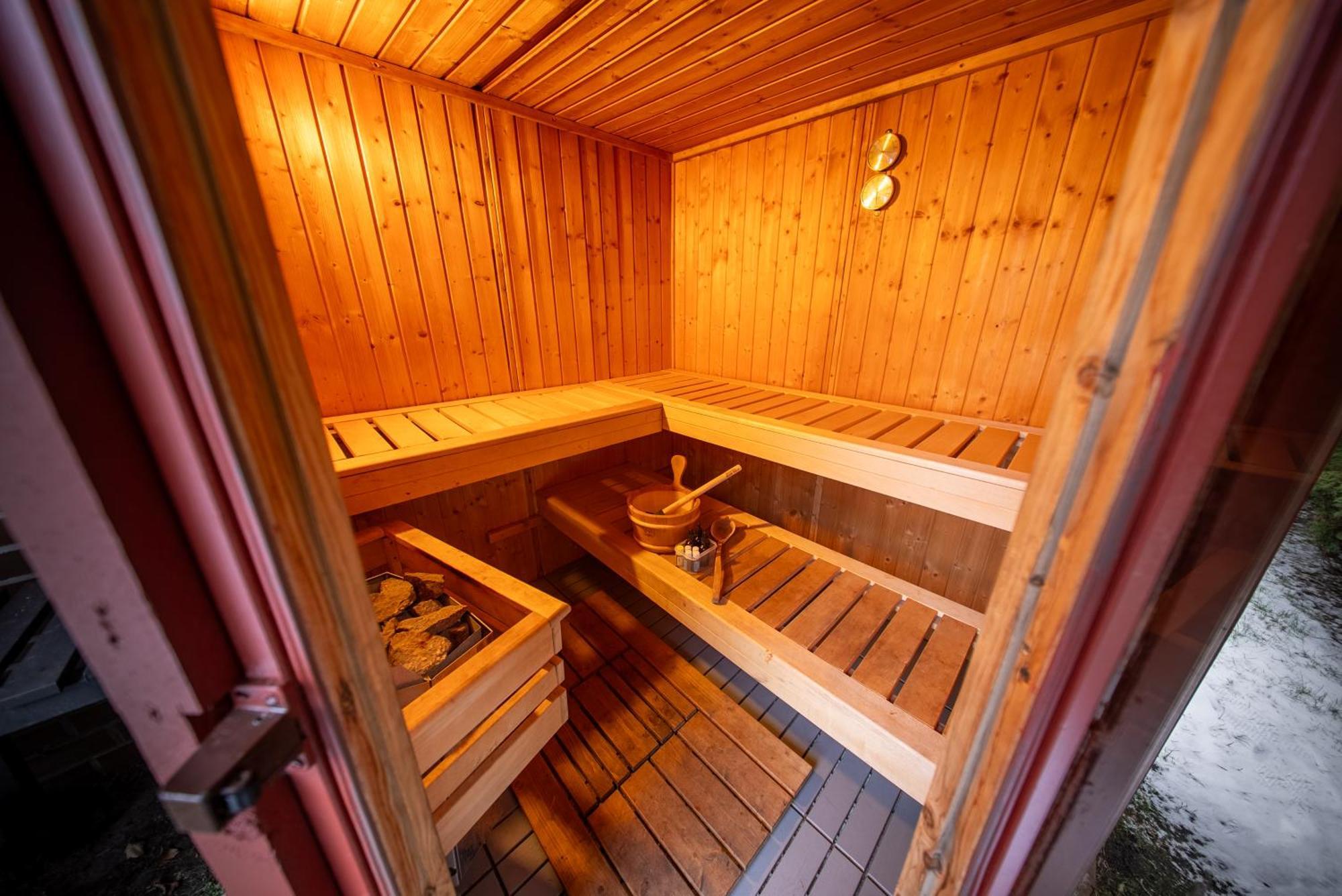 Aurora#1 Mit Grossem Garten, Sauna Und Kamin Wiesmoor Eksteriør bilde
